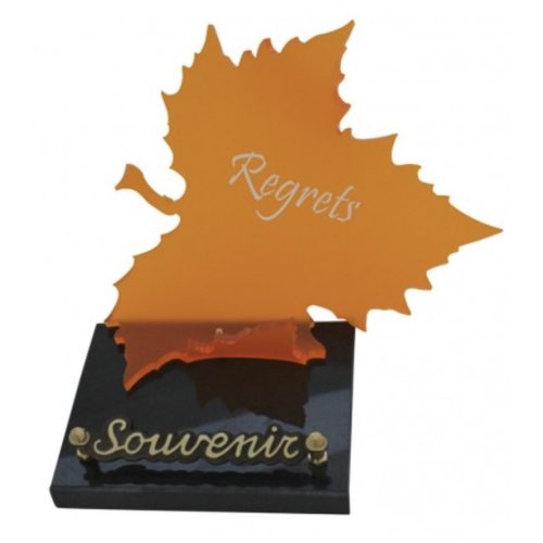 Plaque funéraire galbée