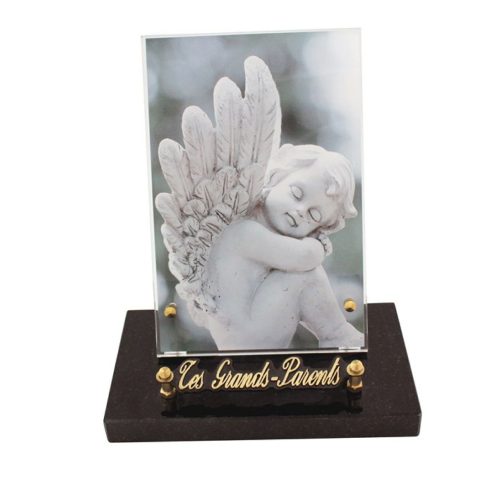 Plaque funéraire galbée