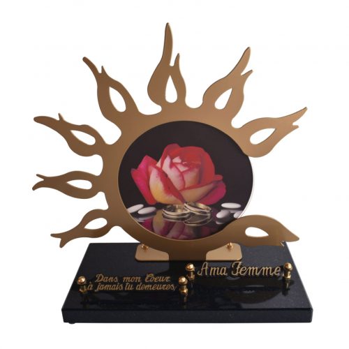 Plaque funéraire galbée