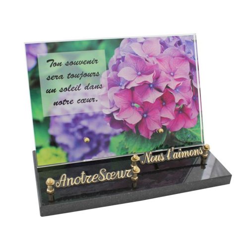 Plaque funéraire galbée