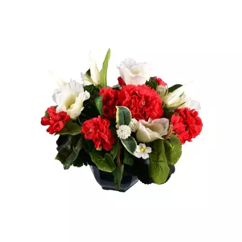 Composition florale funéraire élégante avec des fleurs artificielles rouges et blanches, agrémentée de feuillage vert, disposée dans un pot noir. Parfaite pour honorer la mémoire d’un être cher avec raffinement